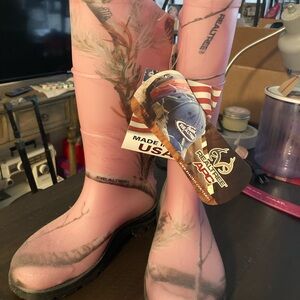Realtree Pink Camo Pull-On Hunting Boots